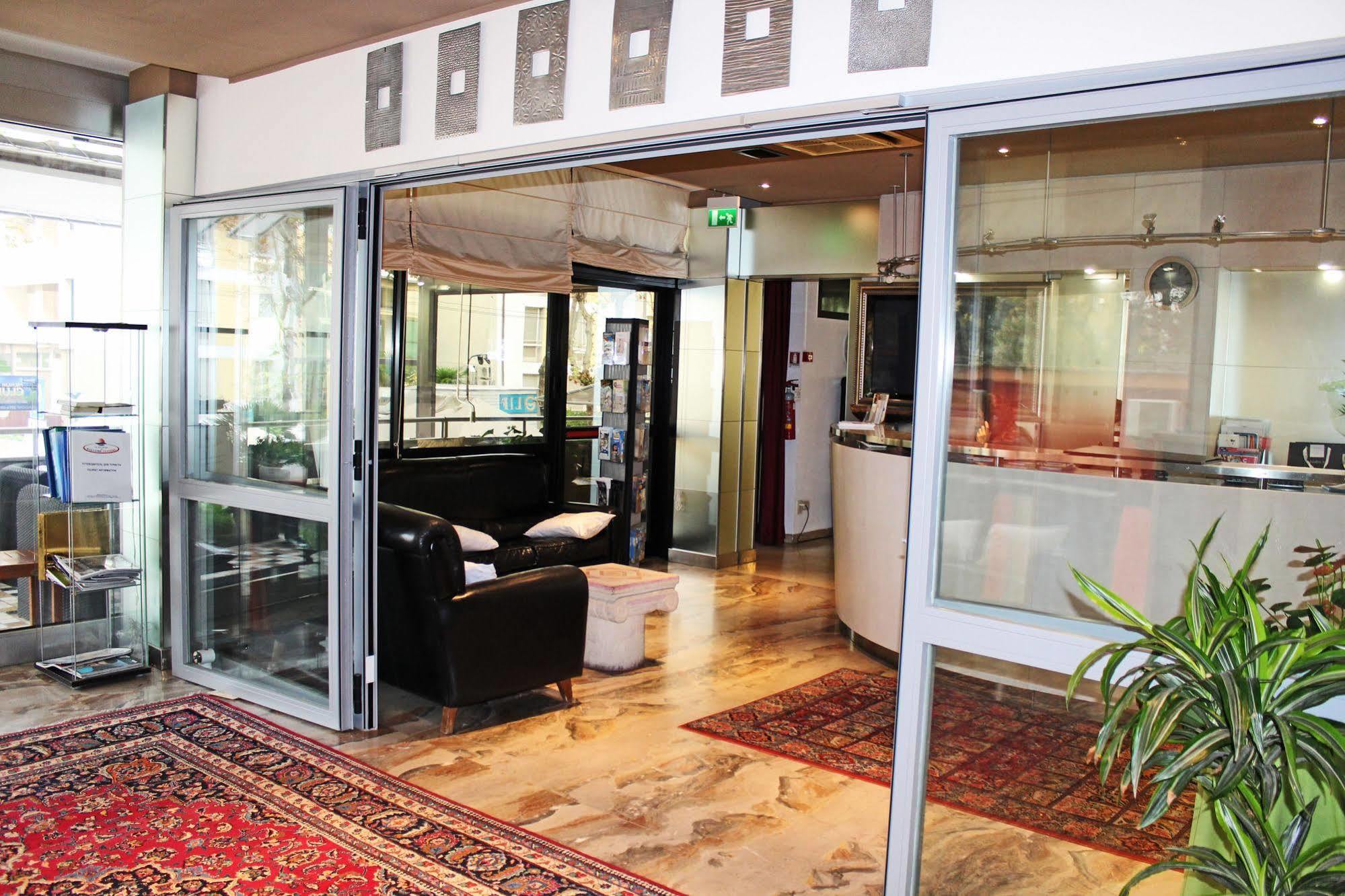רימיני Hotel Genty מראה חיצוני תמונה